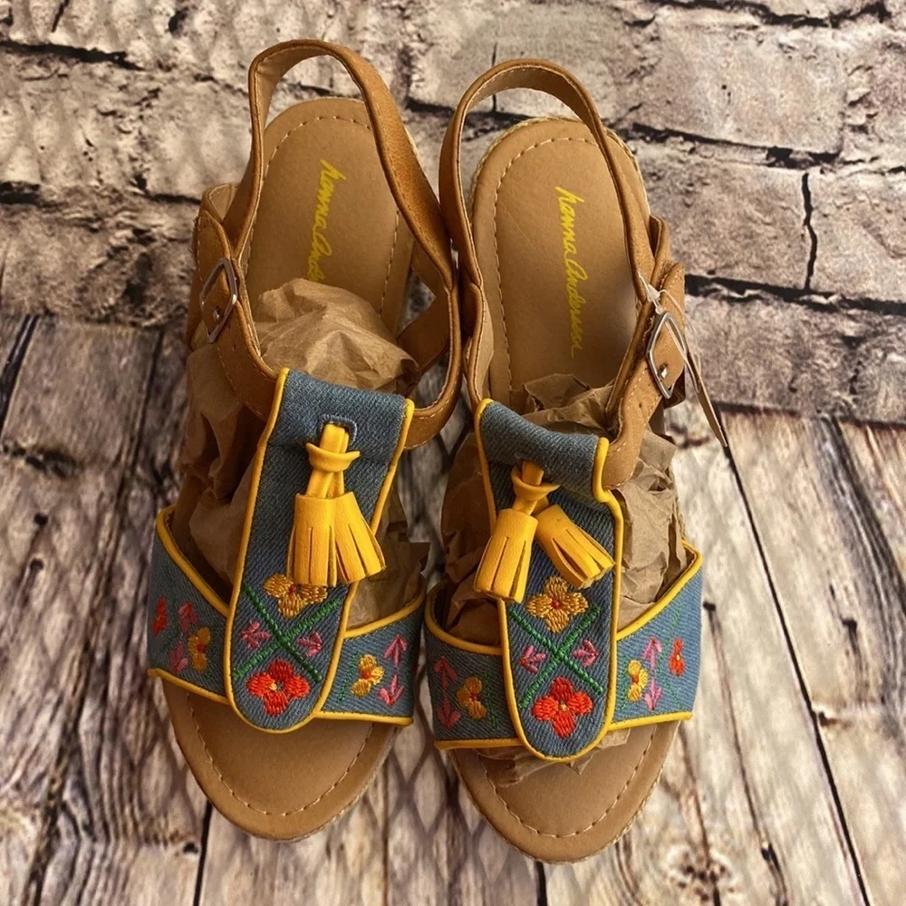 Brand new girls tassel embroidered wedge sandals